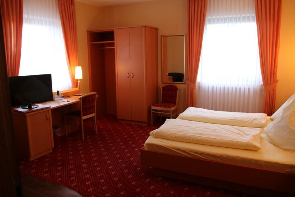 Landgasthof Hotel Bechtel Zella Exterior photo